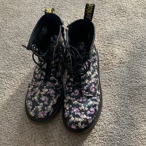 Floral dr. Martins  boots